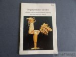 Henny Adamczyk-Schillings. - Oogstsymbolen van stro. Volkskunst met een oeroude religieuze oorsprong. Henny Adamczyk-Schillings. - Oogstsymbolen van stro. Volkskunst met een oeroude religieuze oorsprong.