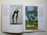 Etienne, Matisse (e.a.) (initiatiefnemers) - Catalogus : Oisterwijk Sculptuur 2004 (1e editie).  Indrukwekkende sculpturen en beelden van glas, brons en steen.