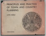 Lewis Keeble - Principles and practice of town and country planning.