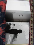 Bruijn, Hans de - ATELIER 90 kunstenaarsportretten. Inleiding Joost Zwagerman.
