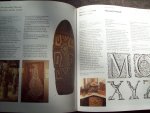 Joost Elffers, Mike Schuyt, Annemiek Overbeek - "Groot Museumboek"  Geïllustreerde gids langs 660 musea van Nederland