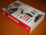 Stockett, Kathryn. - Een Keukenmeiden Roman.