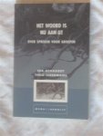 Eckhardt, Lex & Ijzermans, Theo - Het woord is nu aan u! Over spreken voor groepen