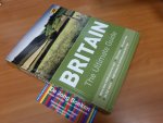 Wood, Donna - Britain the ultimate guide