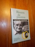 SCHELVIS, JULES, - Binnen de poorten. Herinneringen van Jules Schelvis.
