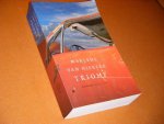 Marlene Van Niekerk; Riet de Jong-Goossens - Triomf Roman.