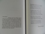 Achterberg, Gerrit. [ GESIGNEERD en van een uitleiding voorzien door de drukker Arno Piechorowski ]. - Dornröschen.- Doornroosje - 25 Sonette Niederländisch und Deutsch. [ Genummerd exemplaar 39 / 111 ].