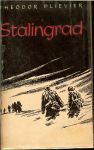 Plievier, Theodor uit het Duits vertaald door A. TH. Mooij - Stalingrad
