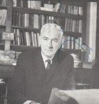 RÖLING, B.V.A. - Correspondentie gericht aan zijn jeugdige neef Theo, met een radiotoespraak en een artikel in typoscript (1961-1963).