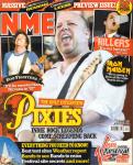 Various - NEW MUSICAL EXPRESS 2005 # 34, BRITISH MUSIC MAGAZINE met o.a. PIXIES (COVER + 2 p.), PREVIEW READING AND LEEDS FESTIVAL, goede staat