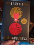 Schwab, V. E. - A Darker Shade of Magic Collector's Edition