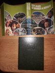 Winkler Prins Redactie - Het Jaar in Woord en Beeld, Encyclopedich Jaarboek 1977. een encyclopedisch verslag van het jaar 1976.