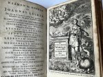 Luiken, Jan (Joannes Luyken) - Emblemata book 1717 | Complete copy with two parts in 1 volume: Vonken der Liefde, Jezus, van het Zielen-Vuur (...) TOGETHER WITH De onwaardige wereld, vertoond in vyftig zinnebeelden (...), Amsterdam Van der Sys 1717/Amsterdam Arentz en Van d...