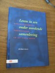 Kune, J.B. - Generatiebewust vooruitzien in de 21ste eeuw.  Leven in een ouder wordende samenleving.