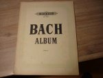 Bach; J. S. (1685-1750) - Bach-Album; Beliebte stucke fur Pianoforte solo (bearbeitet / herausgegeben von Sara Heinze)