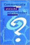 F. VAN DIJK - COMMUNICATIE MET MINDERHEDEN