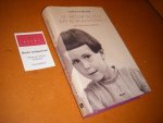 Uyterlinde, Judith - De Vrouw die zegt dat ze mijn Moeder is. Een Familiegeschiedenis