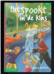 Pullens, E. - Klavertje twee-serie: Het spookt in de klas
