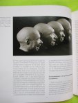 Auffermann, Barbel,  Jorg Orschiedt en Philip Van Peer - Neanderthalers in Europa.