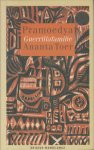 Pramoedya Ananta Toer (EYD: Pramudya Ananta Tur) (6 February 1925 - 30 April 2006) - Guerrillafamilie - De dramatische lotgevallen van een familie tijdens de Indonesische onafhankelijkheidsstrijd. Vertaald door Carla Ella Bouwman
