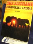 Freeman, Dan - The Elephant: endangered animal