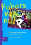 Prinsen , Herberd . & Terpstra, Klaas Jan . [ ISBN 9789031374816 ] 4718 - Pubers van Nu . ( Praktijkboek voor iedereen die met pubers werkt . ) Hoe herken je de behoeftes van een puber? Hoe kom je hierover met hem of haar in gesprek? Hoe kun je je als volwassene werkelijk verbinden met pubers op een manier die hun helpt  -