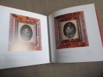 Tiethoff, Marieke ea - Portretten in miniatuur / portretminiaturen uit de stadhouderlijke en koninklijke verzamelingen