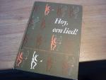 Zaat, Theo en Nico - Hoy, een lied! - Een verzameling van ruim 300 liederen, voorzien van didaktische aanwijzingen en speelse aktiviteiten