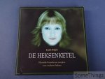 West, Kate. - De heksenketel Klassieke formules en recepten voor moderne heksen