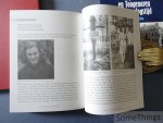 Sfingopoulos, Sofie. - Tongeren en Tongenaren in oorlogstijd. Deel 1: de oorlogsvoorbereiding en de Duitse inval, 1939-1940. Deel 2: een bezette stad 1940-1944. Deel 3: de bevrijding. [3 vol.]