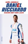 Noël Ummels - Daniel Ricciardo Racen met een lach