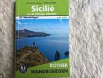 Sänger, Dorothee, Gahr, Michael - Rother wandelgids Sicilië / en de eolische eilanden. 57 wandelingen
