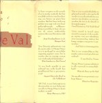 Minco, Marga .. Omslagontwerp Rick Vermeulen - De Val .. Een literaire gebeurtenis van de eerste orde, Marga Minco is er in geslaagd in nauwelijks negentig pagina 's meer los te woelen dan in menige roman van vierhonderd bladzijden