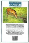 Bishop , Ruth . [ isbn 9789059201927 ] 4618 - Voedingshandboek Paarden. ( Een uitgebreide gids voor de juiste voeding voor uw paard . ) Het voedingshandboek paarden geeft eenvoudige adviezen over hoe u het best uw paard kunt voeren. U leert de voedingsbehoefte van uw paard te bepalen aan de -