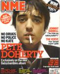 Various - NEW MUSICAL EXPRESS 2007 # 32, BRITISH MUSIC MAGAZINE met o.a. PETE DOHERTY (BABYSHAMBLES, COVER + 4 p.), ALEX TURNER (1 p.), THE VERVE (2 p.), JOHNNY BORRELL (1 p.), FIONN REGAN (1 p.), JOE LEAN AND THE JING JANG JONG (2 p.), goede staat