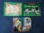 Wolf, Tony, et al. - De drie varkentjes/ De drie biggetjes/ Aladdin. 3 pop-up boeken.