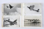 zelf geschreven - Uniek!!! Zelfgeschreven boekje met teksten en ansichtkaarten van vliegtuigen 1939-1950 (7 foto's)