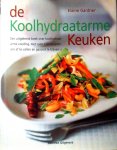 Gardner , Elaine . [ isbn 9789059202924 ]  inv 2116 - De Koolhydraatarme Keuken . ( Een uitgebreid boek over koolhydraatarme voeding, met ruim 150 recepten om af te vallen en gezond te blijven . ) In de inleiding gaat de auteur in op de kenmerken van het koolhydraatarme dieet, -