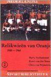 [{:name=>'H. van der Steen', :role=>'A01'}, {:name=>'M. Verkamman', :role=>'A01'}, {:name=>'C. van Nijnatten', :role=>'A01'}] - Relikwieen van Oranje / II 1940-1965 / Nederlandse sportbibliotheek / 19B