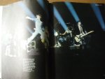 Scrivenor Patrick, Rodrigues David, illustraties Simmonds Edward J - The Year in Pictures 1973 1974
