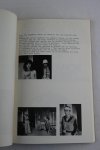 de Vries, Edwin e.a. (sam.) - Zeldzaam - Toneel verslag 1 okt.1976 - 31 mrt 1978 (3 foto's)