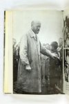 Lifton, BettyJean. - The king of children a biography of Janusz Korczak (2 foto's)
