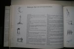 Cook, James; Drake, Sir Francis; Veer, Gerrit de; Cook, Nelson; Fox, Uffa; Macintyre, Donald; - maritieme geschiedenis: ZEILVAART 1520 - 1914  met een inleiding door Uffa Fox .  Nederlandse bewerking door G.J. van Nimwegen