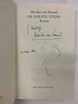 Monika van Paemel - De eerste steen - GESIGNEERD exemplaar