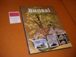 Martina Hop - Bonsai. Featuring many Bonsai trees for indoors and out and how to care for them