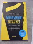 Spaanbroek, Linda - Ondernemershout bestaat niet - Het ultieme how-to boek waarmee iedere zelfstandige professional meer omzet haalt / het ultieme how-to boek waarmee iedere zelfstandige professional meer omzet haalt