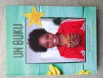 Rijst, Mirjam van der / Harold Pereira / Eveline Stoel / Martien Holtzappel / Nawal Batoun - UN BUKU Onze Surinaamse keuken