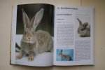 Esther Verhoef - Encyclopedie: Geillustreerde Konijnen & Knaagdieren Encyclopedie hamsters, muizen, ratten, gerbils, fretten, konijnen, chinchilla's enz.