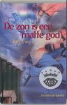 Jon Ewo - De zon is een maffe god