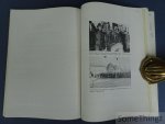 Vereecken, Piet. - De Vlaamse jeugd in oorlogstijd, 1934 - 1945. Vereecken, Piet. - De Vlaamse jeugd in oorlogstijd, 1934 - 1945.